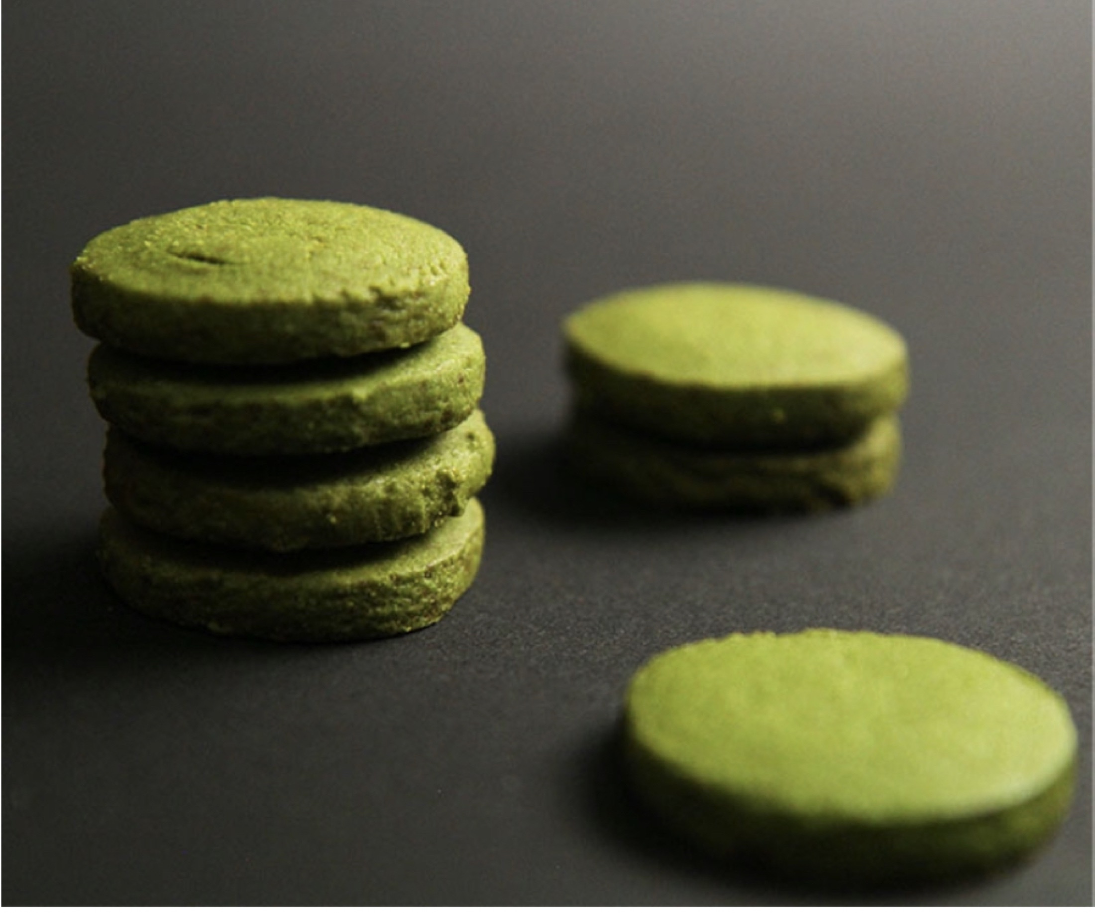 Matcha cookies baked with culinary matcha